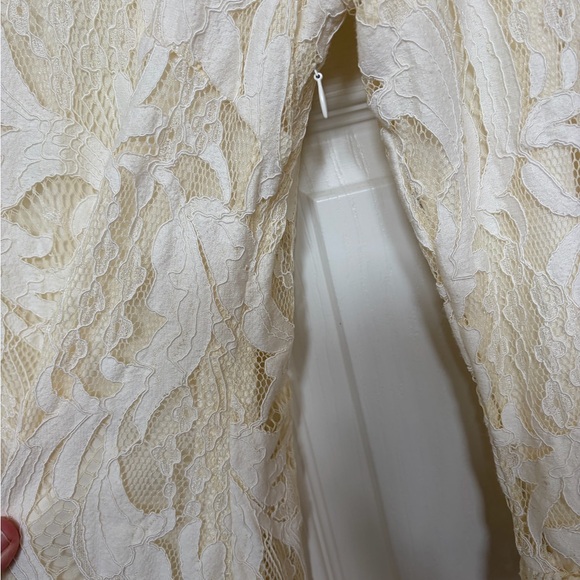 Dainty Jewells Cream Lace Dress - Picture 3 of 8